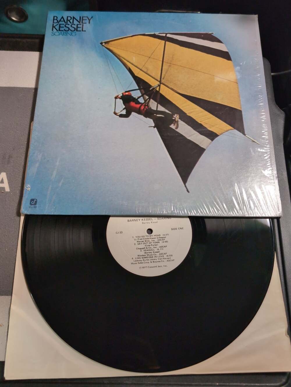 Barney Kessel – Soaring (CJ-33) Vinyl Record LP Jazz - 1977 Shrinkwrap